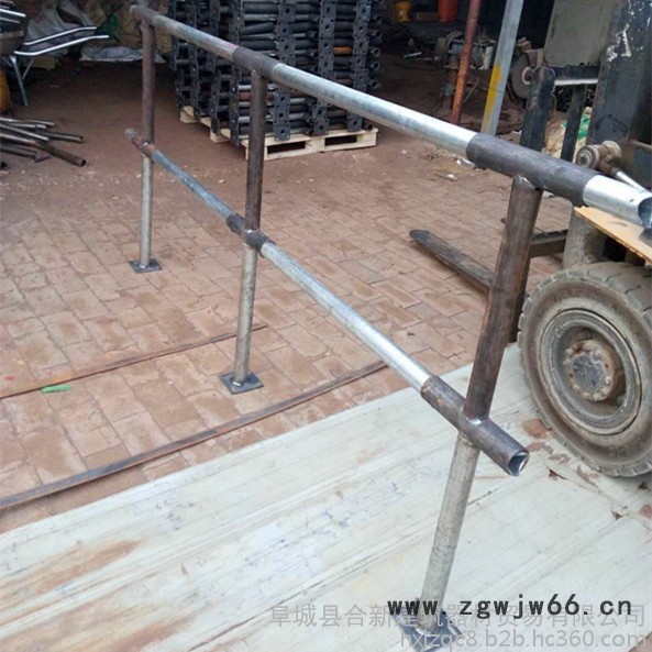 **合新建筑管件临边防护 基坑护栏 安全防护用品 工具化立杆扶手弯头连接件图6