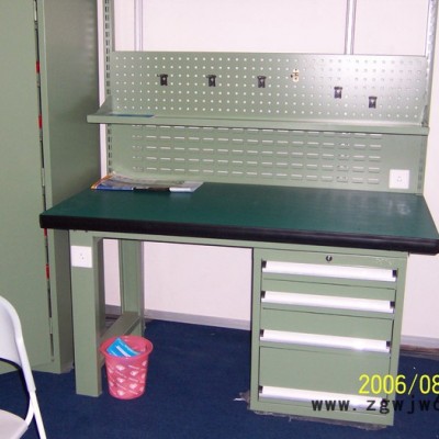 天津HD专业生产工作台钳工台图片工作桌 价格钳工台生产厂家