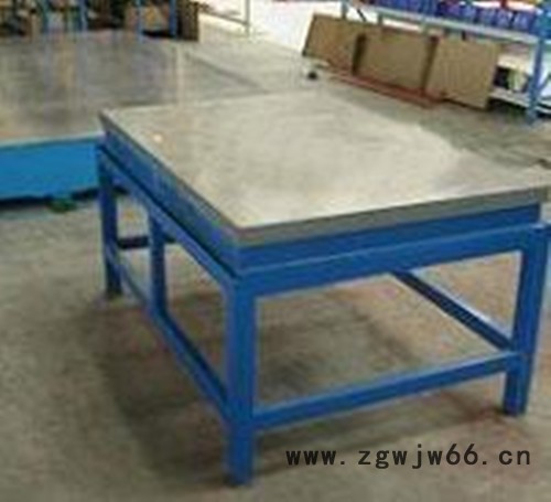 供应朗固耐冲击耐腐蚀 钳工工作台 丽水横三抽工作桌图3