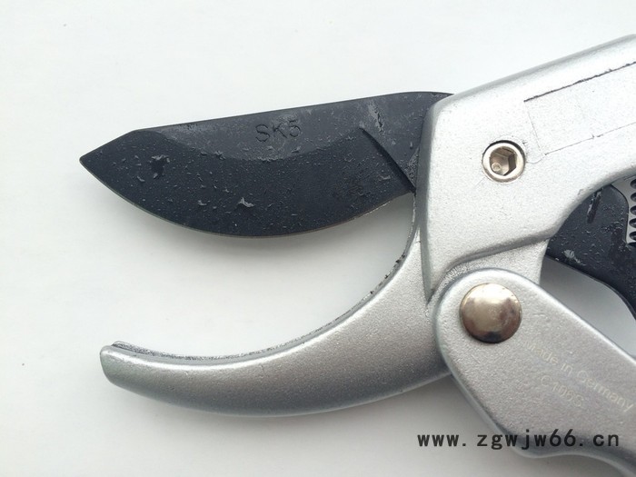 农帮进口钢园林工具剪子粗枝果树剪刀修枝刀大花木枝剪高枝锯包邮进口园艺剪刀修枝剪果树剪子树枝摘果剪园林粗枝剪整枝花枝剪工具图4