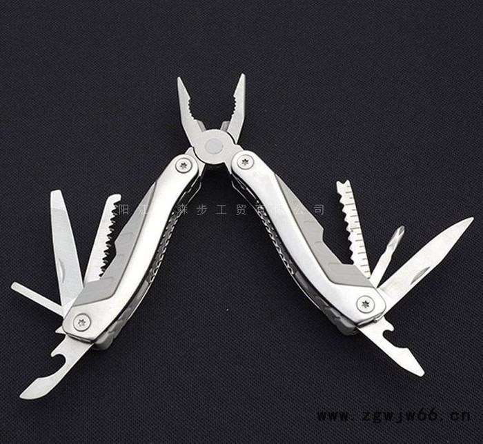 现货高品质多功能钳 促销礼品小刀钳户外旅行多用组合便携工具图3