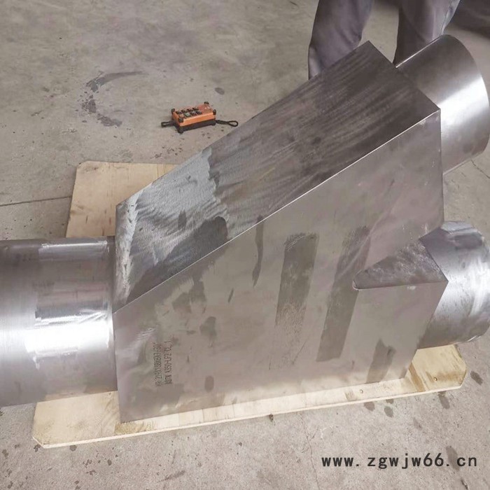 鹏辉管件异型件承插段制 管箍内螺纹三通图2