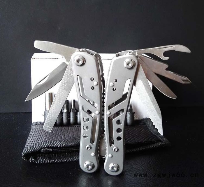 多功能刀钳 全网**款全钢小刀钳子 高品质折叠户外便携组合工具图2