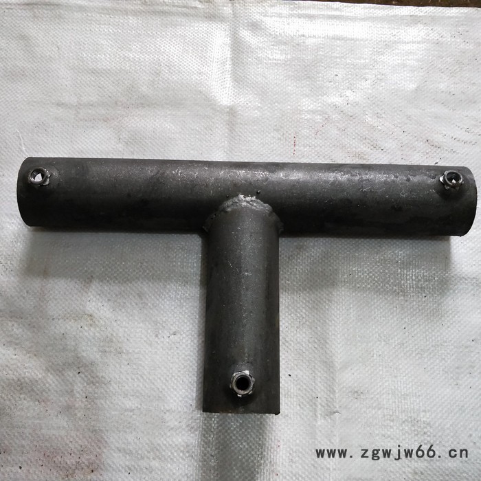 合新 建筑器材 工地防护栏杆紧固配件 楼梯扶手接头 淘气堡管件 钢管连接件 钢管焊接弯头 三通 四通 异形连接件图3