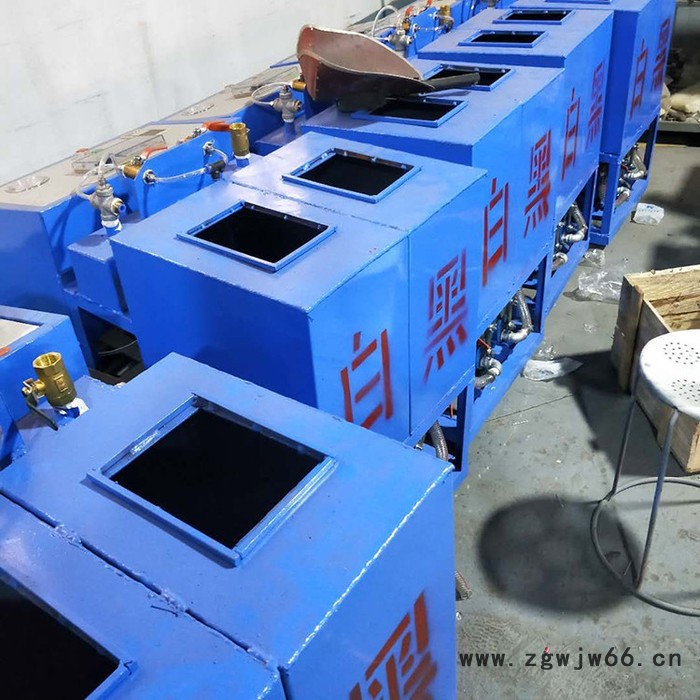 黑白料聚氨酯现场喷涂发泡机 混合料发泡机 喷涂浇注机设备图5