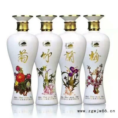 喷涂酒瓶 彩色玻璃瓶 酒瓶颜色可定制 晶玻集团厂家供应喷涂瓶 白酒瓶 玻璃瓶等等