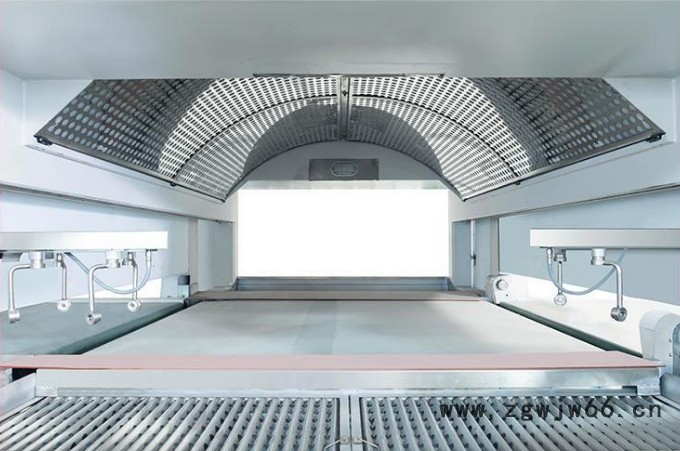 鑫创欣机械  品牌喷涂机生产线 往复喷涂机 UV喷漆机 全自动喷漆机 角铁喷漆机图5