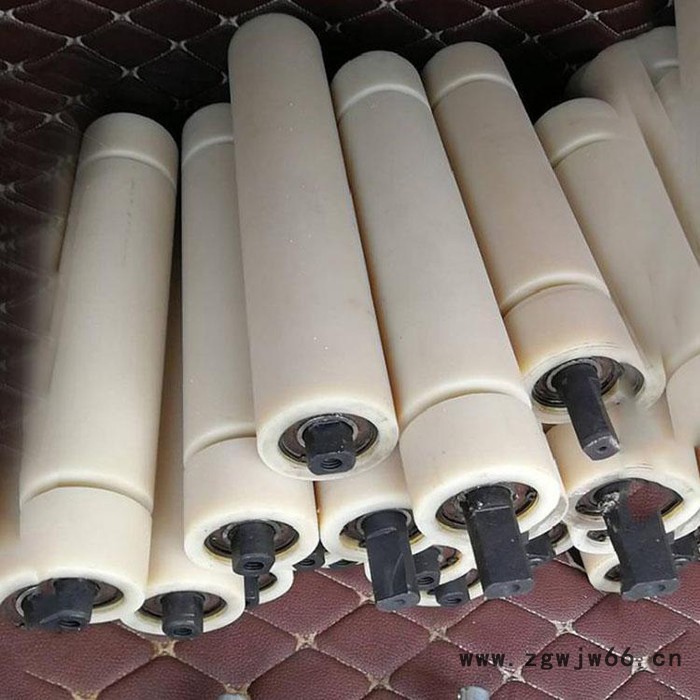 弘熙槽型缓冲托辊    平行缓冲尼龙托辊生产厂家   喷涂托辊