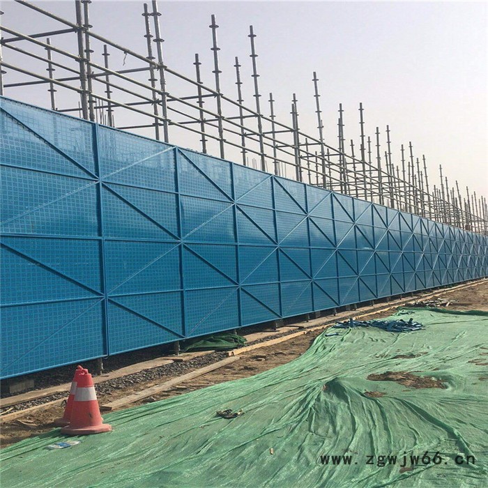 建筑工地外墙脚手架 规格齐全拓轩喷涂爬架网 建筑高层警示防护网 喷涂爬架网 供货商图3