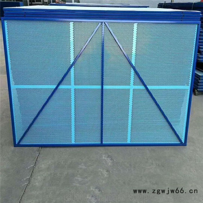 建筑工地外墙脚手架 规格齐全拓轩喷涂爬架网 建筑高层警示防护网 喷涂爬架网 供货商图5