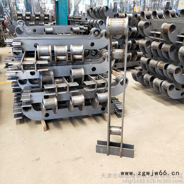 钢管静电喷涂护栏 桥梁护栏价格 防撞护栏立柱 等级 天津瑞德隆图2