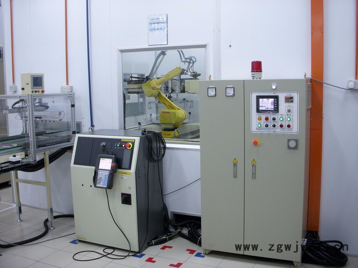 喷房 DISK喷房 粉体喷房 水帘柜 水洗台 喷漆机 静电喷枪 输送线  喷涂设备 机械手 机器人 圆棒喷漆机图7