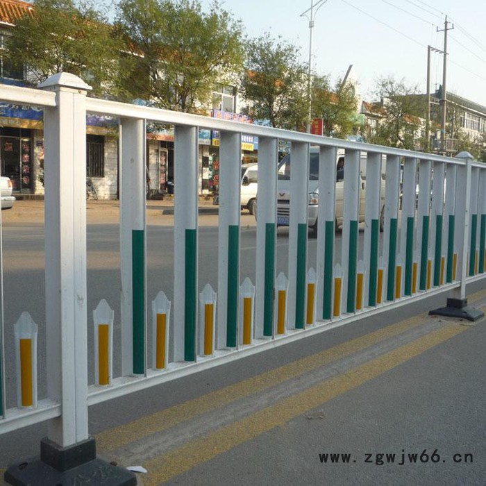静电喷涂锌钢护栏 市政交通护栏 市政隔离护栏图2
