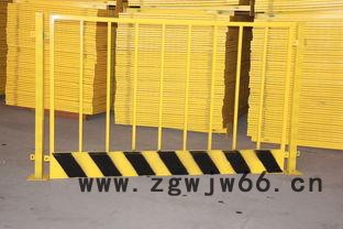 围墙护栏厂家 焊接栏杆 铁艺围墙护栏 静电喷涂镀锌管围栏图3