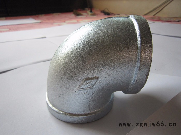 一诺 15-100弯头    玛钢水暖管件