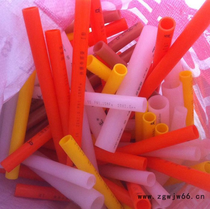 平顶山市石龙区PPR香港金牛,日丰。PERT地暖管管材管件厂 晋城ppr管图4