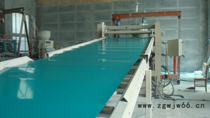 供应 甘肃PVC硬板  平凉PVC软板  兰州PVC管材管件 PVC板图3