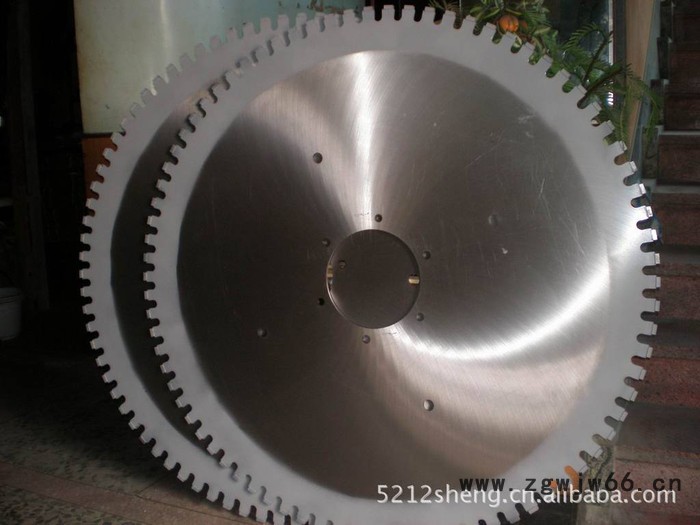 直销异型金刚石工具、金刚石切割锯片、金刚石刀头、锯片刀头图2