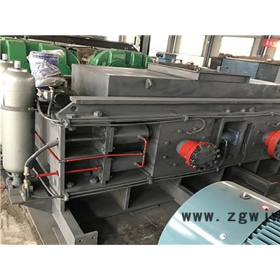 耐火材料破碎机 耐火材料破碎设备 购买对辊破碎机