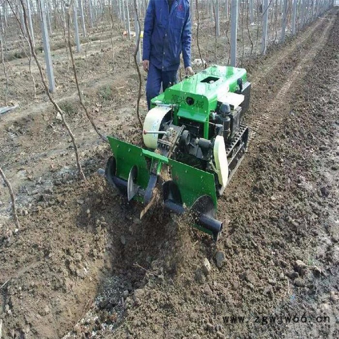 锰钢打造刀具果园开沟施肥回填机  富兴果树土杂肥开沟回填机 履带自走式微耕机图2