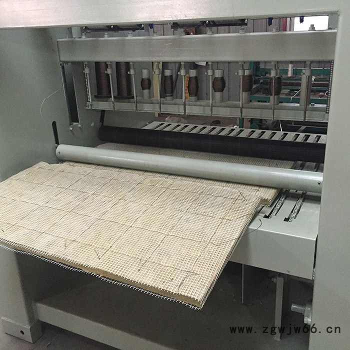 岩棉卷毡绗缝机 飞虹 岩棉板防火材料缝纫机 批发图3