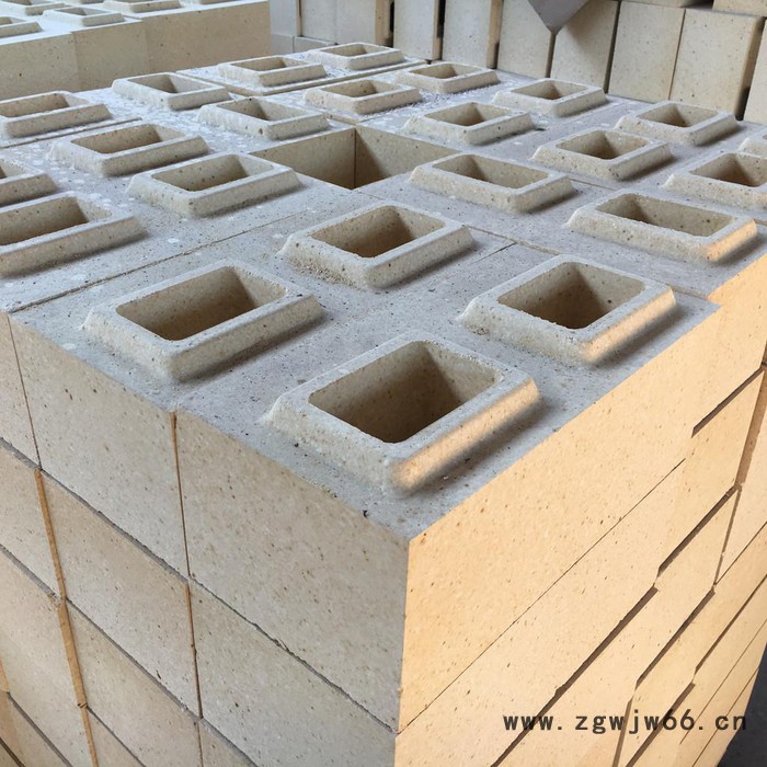 水泥行业耐火材料供应 定性耐火材料 高强耐碱砖 特级/一级高铝砖 新密四季火耐材厂直供图2