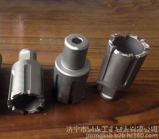 钢轨钻头分为高速钢系列和硬质合金系列，是与钢轨钻孔机配套使用，是铁路养护维修的必备钻孔刀具图5