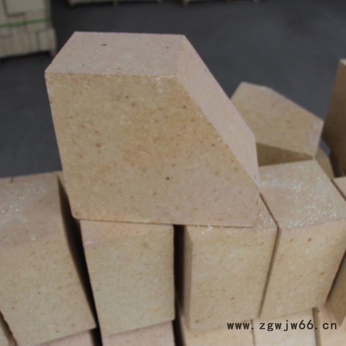 厂家定制lz-75高铝砖预制耐火砖 耐火材料高铝砖批发 高铝砖按图定制加工 低蠕变高铝砖采购 科瑞大厂商供应图7