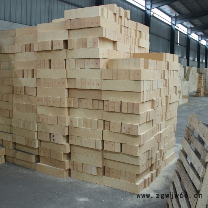 大厂直供LZ-55三级高铝耐火砖 石灰窑用耐火砖 郑州科瑞耐火材料水泥石灰窑窑炉用耐火材料供应商 质量好 耐磨耐火高铝砖图4