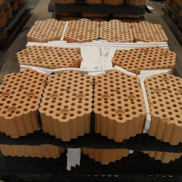 科瑞耐火材料供应耐火砖 高炉热风炉耐火砖定制 隧道窑耐火砖批发 蓄热室七孔格子砖定制 焦炉耐火孔砖批发 来图定制图3