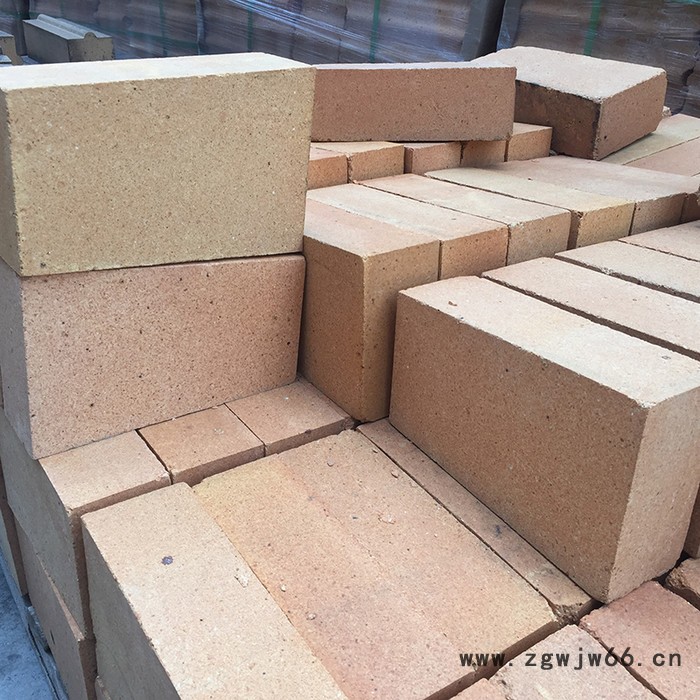 科瑞耐火材料供应粘土砖 定制半枚片 二分片 定制多规格耐火砖 批发砌筑回转窑耐火砖 河南粘土耐火砖 来图定制 欢迎咨询图3