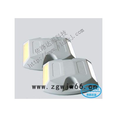 依路达海专业生产LED隧道诱导灯、ABS防火材料外壳诱导灯、国标隧道诱导灯