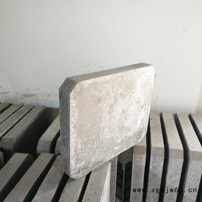 伟达供应耐磨推板砖 推板窑专用推板砖 耐火材料厂家图2