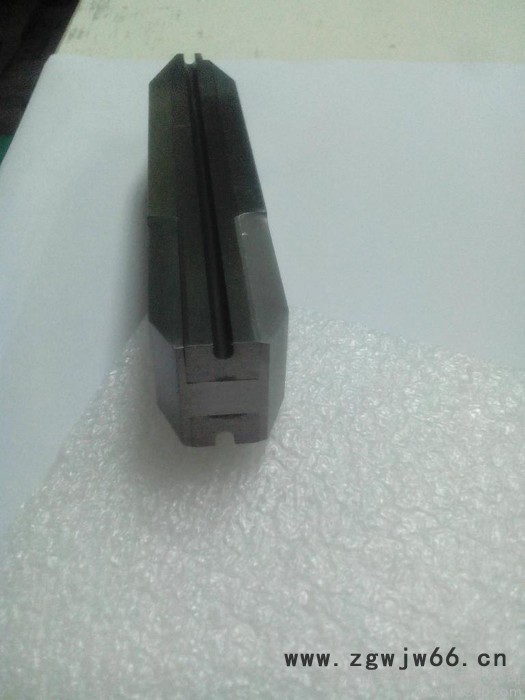 供应弹簧机工装刀具模具图2