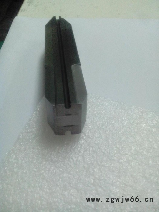 供应弹簧机工装刀具模具图3