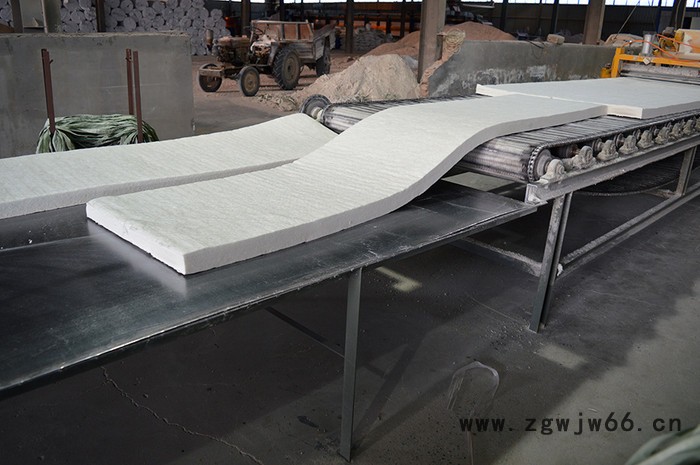 白色硅酸铝针刺毯 耐高温硅酸铝甩丝毯 隔热保温材料图3