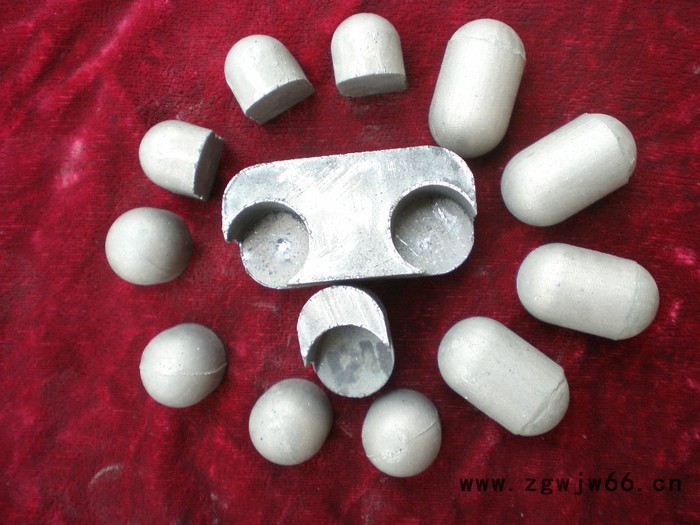 直供沈阳盛源各种异型金刚石工具、金刚石锯片、切割片、刀片、刀头、金刚石磨块。切割混凝土、沥青、石材、耐火材料锯片图7