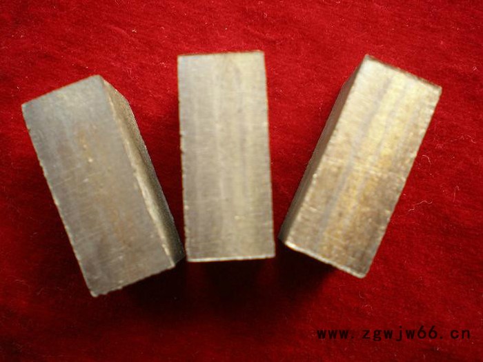 厂家直供高频焊接金刚石锯片（焊接锯片、切割片、刀片、圆锯片）切割混凝土、石材、耐火材料。磨块、磨头，磨削砂轮、水泥地坪图7