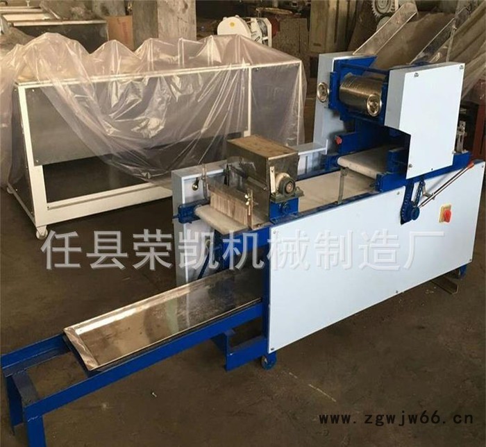 直销260型双面撒粉 自动叠皮切面机 配送刀具图3