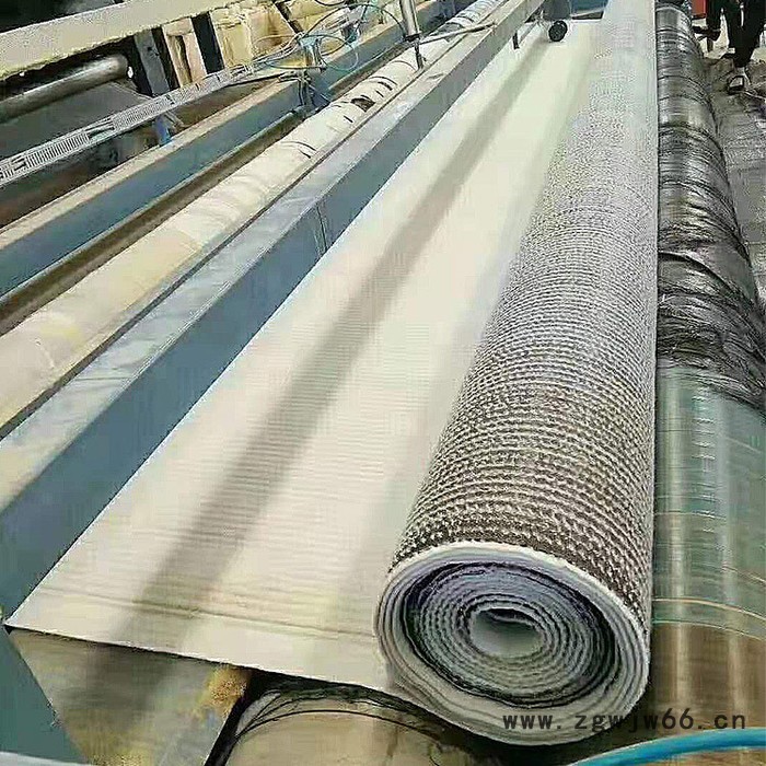 宇润  膨润土防水毯  防水毯 人工湖泊水景  垃圾填埋场用防水材料图6