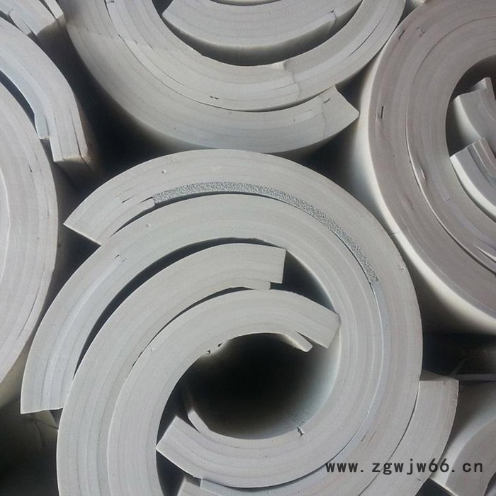 聚乙烯发泡保温管 贴箔聚乙烯隔热保温管 保温材料图2