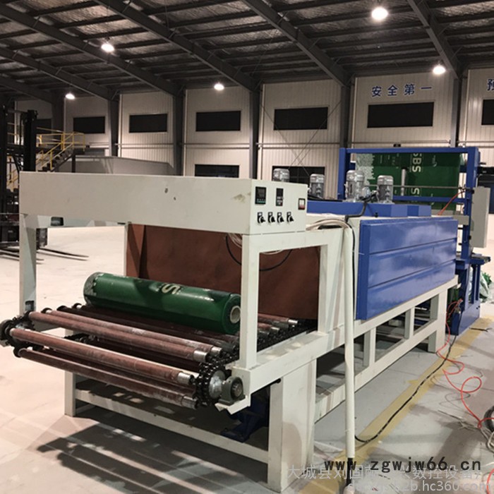 【创兴】保温材料塑封机 PE膜热收缩包装机 饮料收缩机 袖口式封切包装机图3