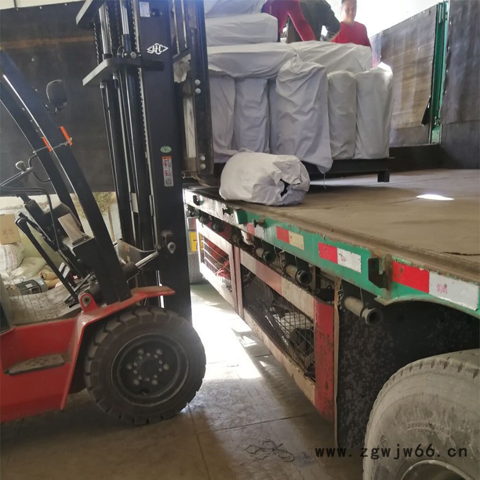 抗裂贴装车发货 价格合理 防裂贴价格 铭润防水材料图6