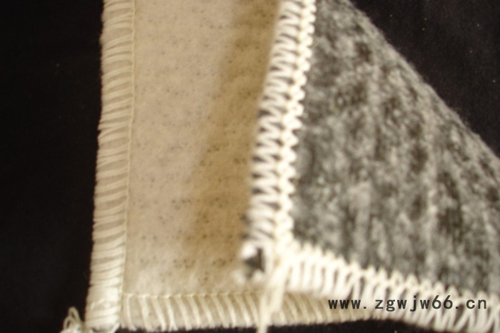 致辰天然防水材料膨润土复合防水毯   膨润土防水毯厂家图5