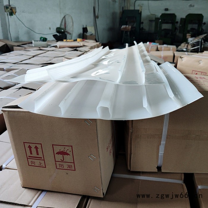 路面灌缝胶 裂缝修补密封胶 填缝防水材料 昌荣图8