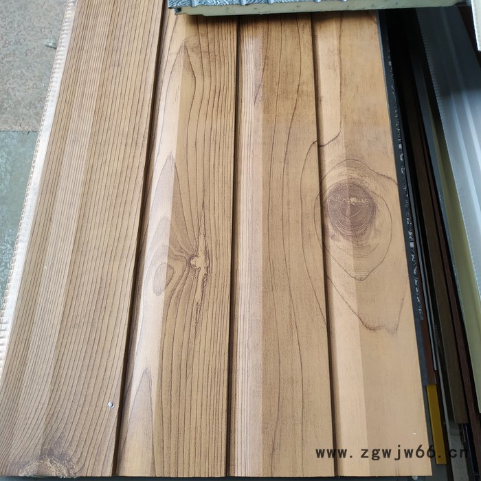 聚氨酯保温板 金属雕花板 室外活动房材料 保温材料 防水材料图5