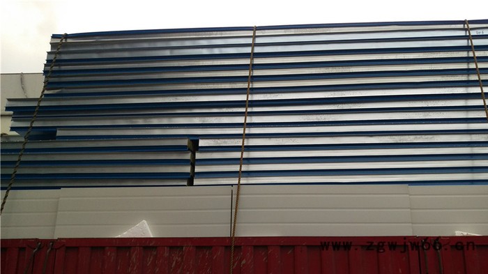 腾威保温材料  彩钢聚氨酯夹芯板  聚氨酯夹芯板图7