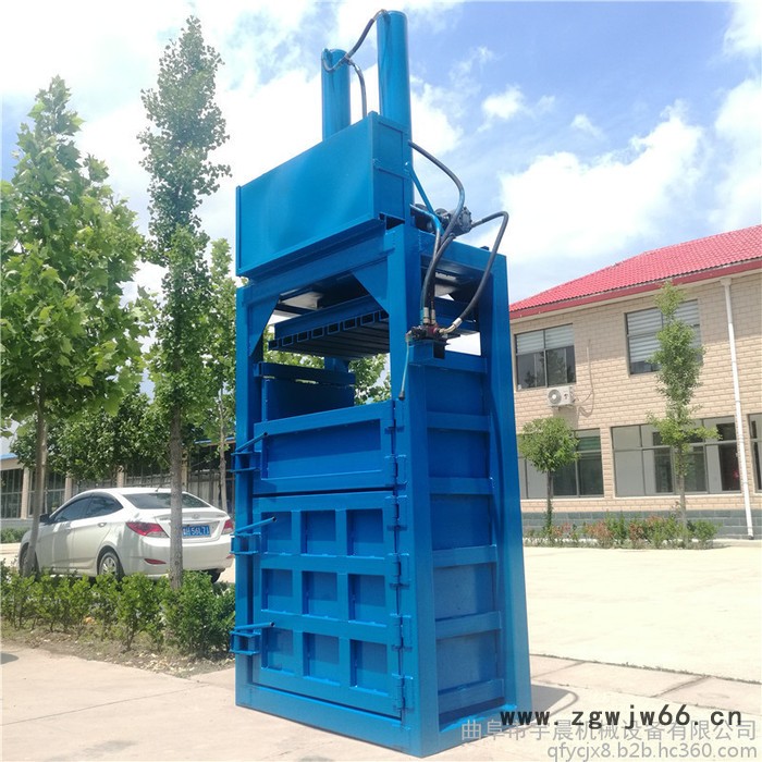 装修用涂料桶压块机 宇晨岩棉保温材料压缩机图5