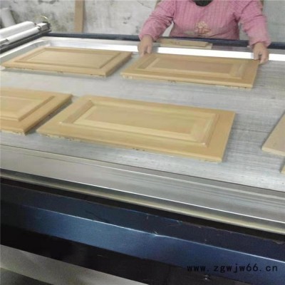 济南利森鸿覆膜机厂家，采用**保温材料，节省能源