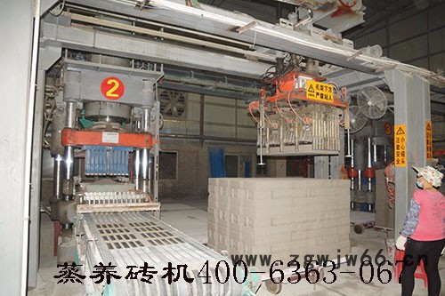 安全可靠的 耐火材料压砖机就选铭泽机械耐火砖设备图4